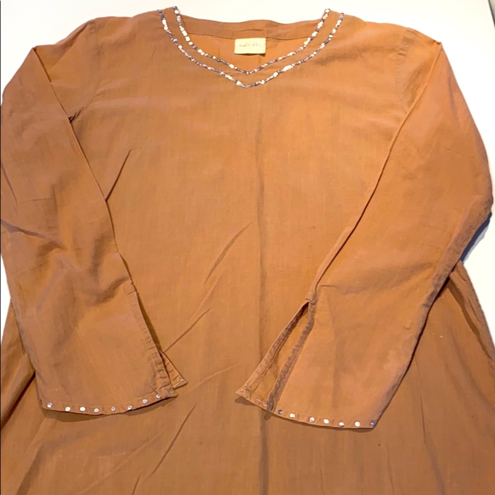 Camel color, cotton pullover with sequin details